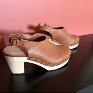 Stylish Brown Leather Mules